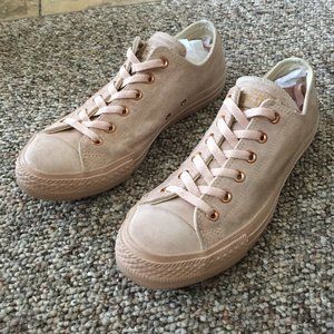 Converse Chuck Taylor, Peach Suede, Women's sz 9.5